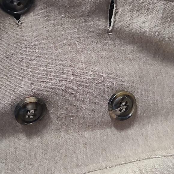 Womens jacket, tan, size large - Picture 4 of 4